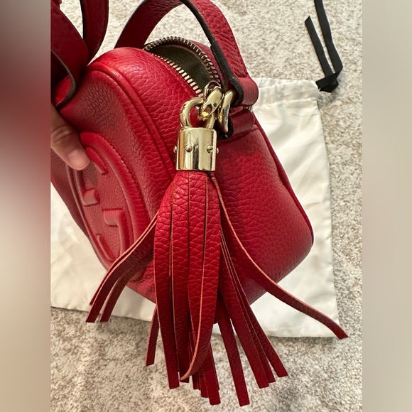 SOLD Gucci Red Camera Bag - Picture 9 of 17